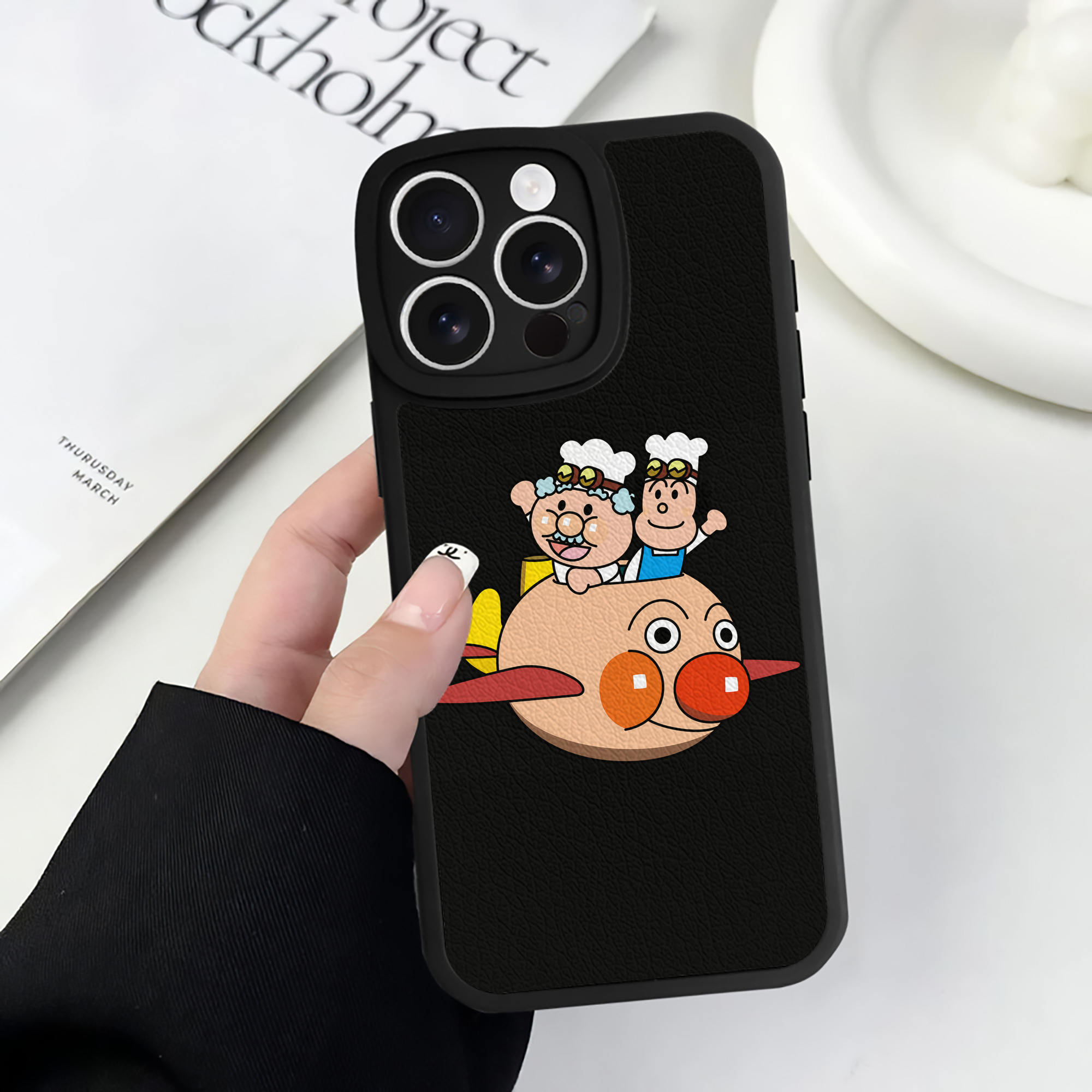 （画像用） アンパンマン Anpanman 【iPhone 16シリーズ対応】シリコンスマホケース（レザー調） 材質：シリコン